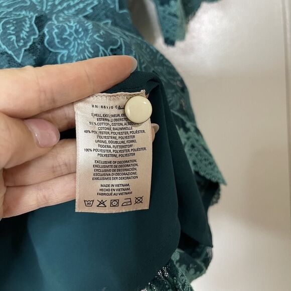 Anthropologie HD in Paris Green lace meadow short sleeve blouse size US 4 - Picture 6 of 7